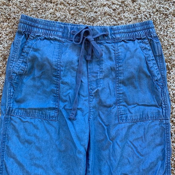 Gap Jogger Jeans - Picture 3 of 4